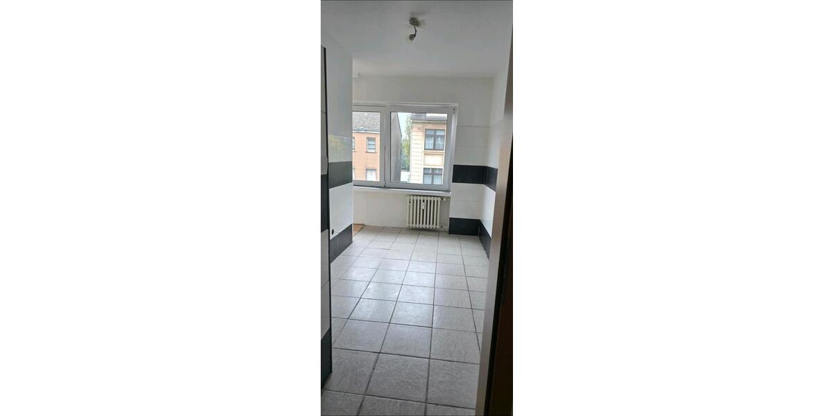 Etagenwohnung Duisburg Mittelmeiderich - 2 Zimmer, 60 m&sup2;, 690&euro; | Angebot:25395125