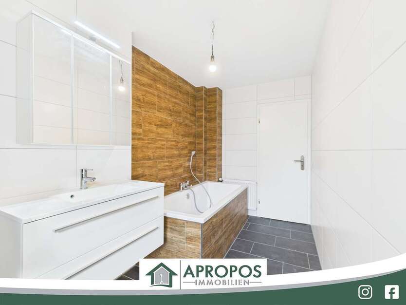 Haus zum Kaufen in Kamp-Lintfort 279.900 € 115 m² 3.5 zimmer