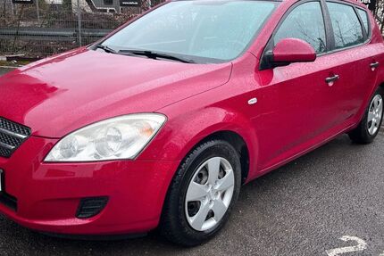 Kia ceed / Ceed 150.000 km 3.000 &euro; Neuss 41472