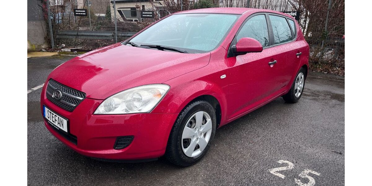 Kia ceed / Ceed 150.000 km 3.000 &euro; Neuss 41472