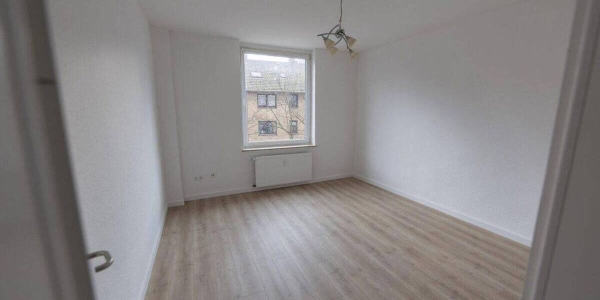 Renovierte, lichtdurchflutete 2-Zimmer-Wohnung in Meiderich - ruhig & zentral 2 zimmer