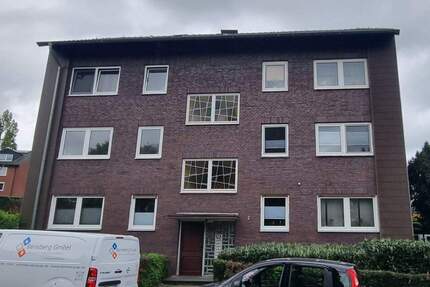 TOP!!! RENOVIERTE + GEMÜTLICHE 2 Zimmer ERDGESCHOSS Wohnung mit BALKON in GELSENKIRCHEN - BUER!!!