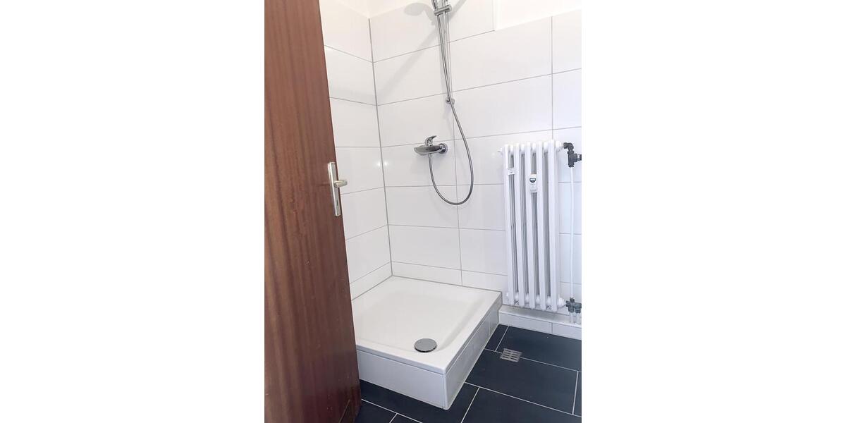 Dachgeschoßwohnung Duisburg Hamborn - 2.5 Zimmer, 55 m&sup2;, 369&euro; | Angebot:24807016