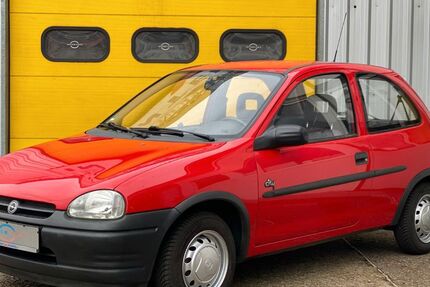 Opel Corsa 81.000 km 2.400 € Krefeld 47799
