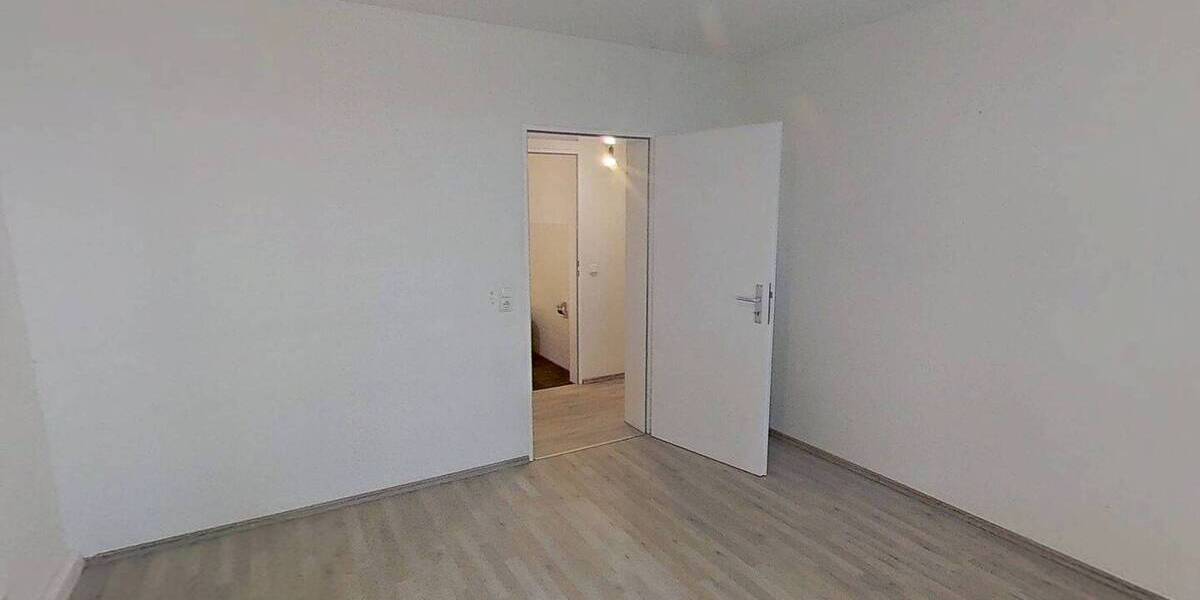 Etagenwohnung Duisburg Neumühl - 3 Zimmer, 81 m&sup2;, 599&euro; | Angebot:26908885