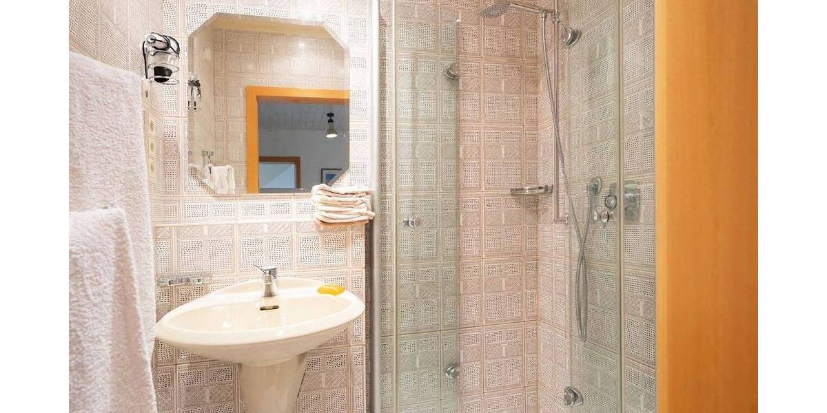 Doppelhaushälfte Krefeld / Bockum Bockum - 5 Zimmer, 144 m&sup2;, 595.000&euro; | Angebot:26858606