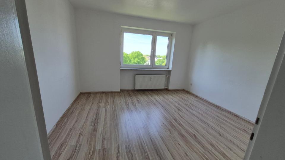 Etagenwohnung Duisburg Rheinhausen - 2.5 Zimmer, 49 m&sup2;, 95.000&euro; | Angebot:27000609