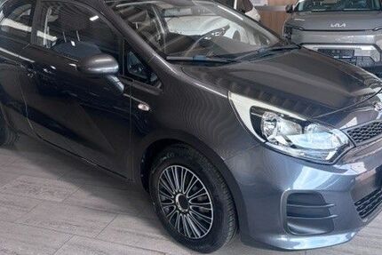 Kia Rio 124.183 km 6.750 &euro; Gladbeck 45968