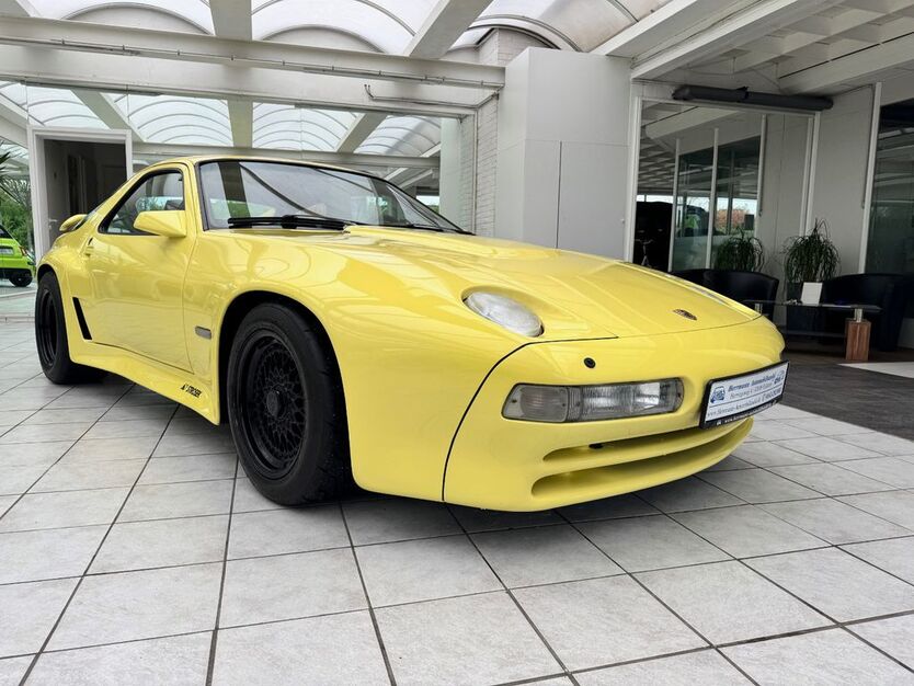 Porsche 928 155.500 km 37.900 € Geldern 47608