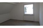 Dachgeschoßwohnung Velbert Langenberg - 1 Zimmer, 32 m&sup2;, 270&euro; | Angebot:25054609