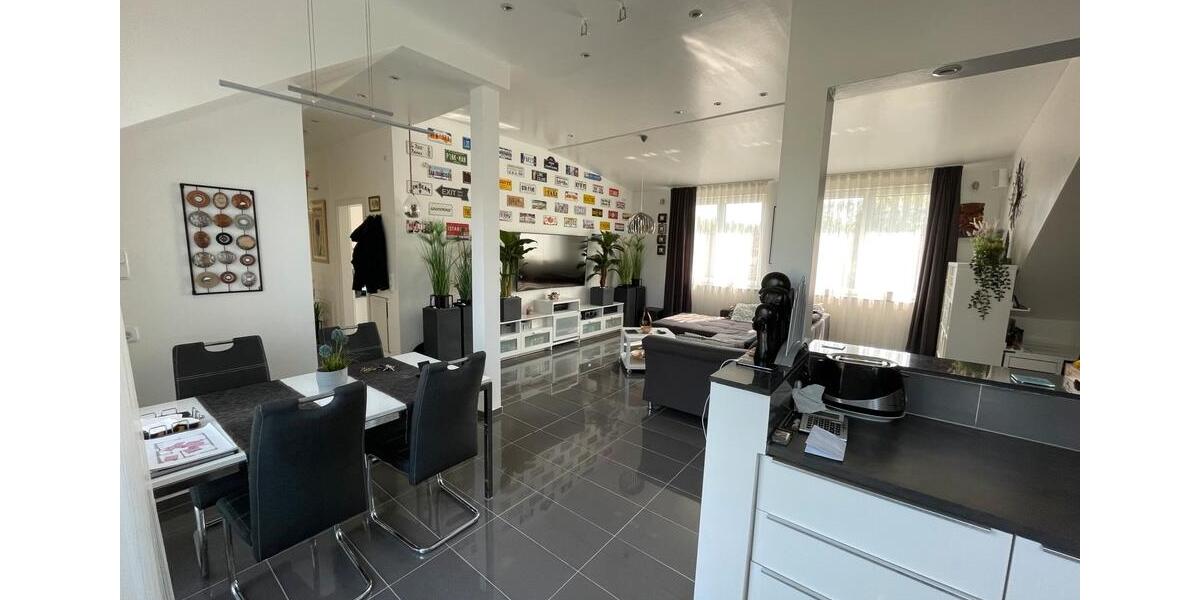 Dachgeschoßwohnung Essen Frillendorf - 3 Zimmer, 96 m&sup2;, 249.000&euro; | Angebot:27044145