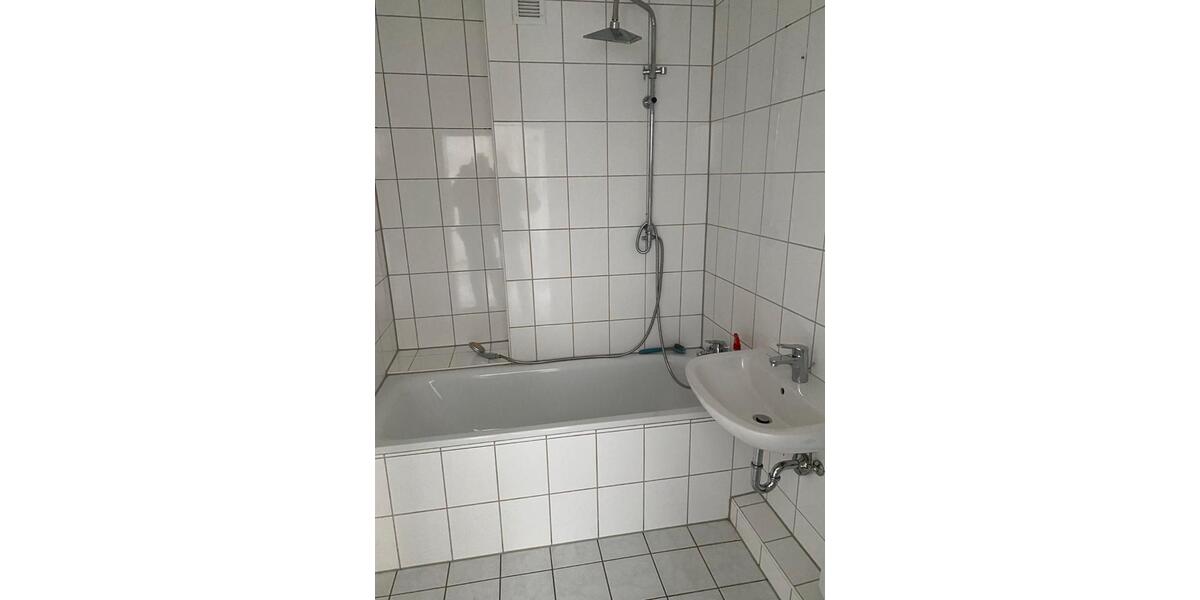 Dachgeschoßwohnung Bottrop Batenbrock - 3 Zimmer, 56 m&sup2;, 448&euro; | Angebot:26323654