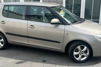 Skoda Fabia 95.000 km 5.990 &euro; Oberhausen 46145