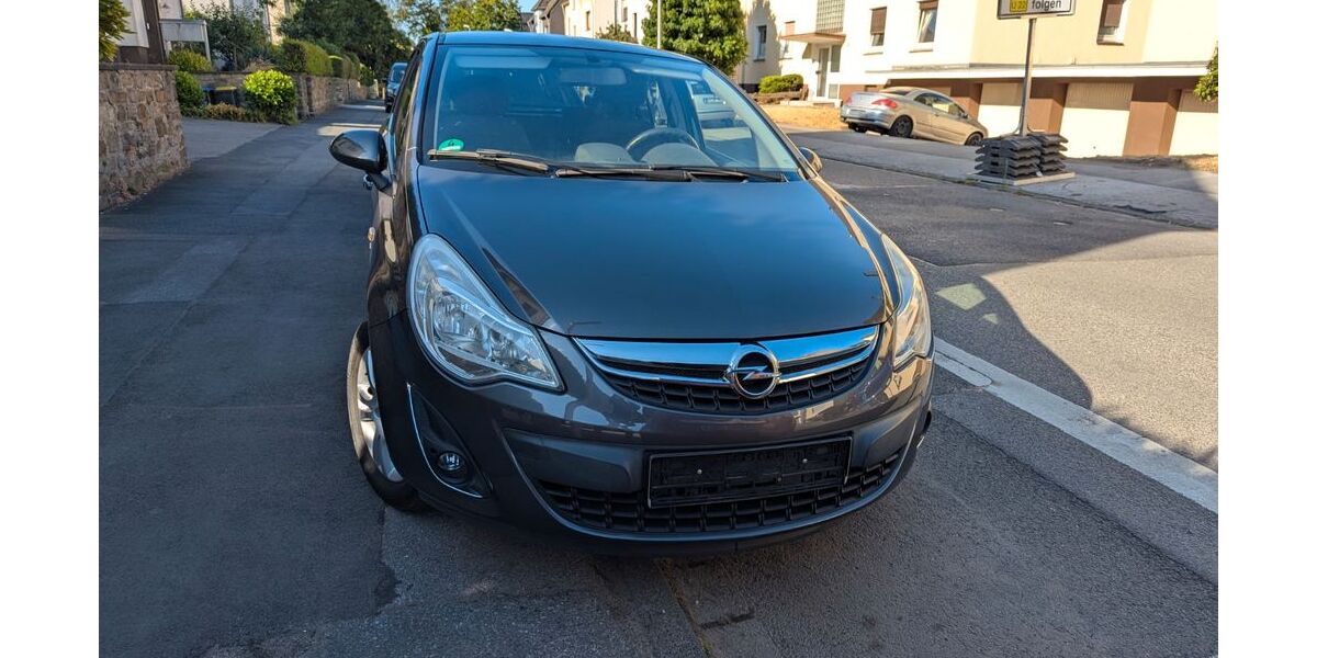 Opel Corsa 99.722 km 4.650 &euro; Mülheim-Ruhr 45473