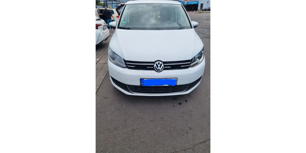 VW Touran 185.400 km 4.700 &euro; Neuss 41460