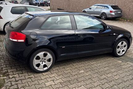 Audi A3 136.250 km 4.600 € Düsseldorf 40211