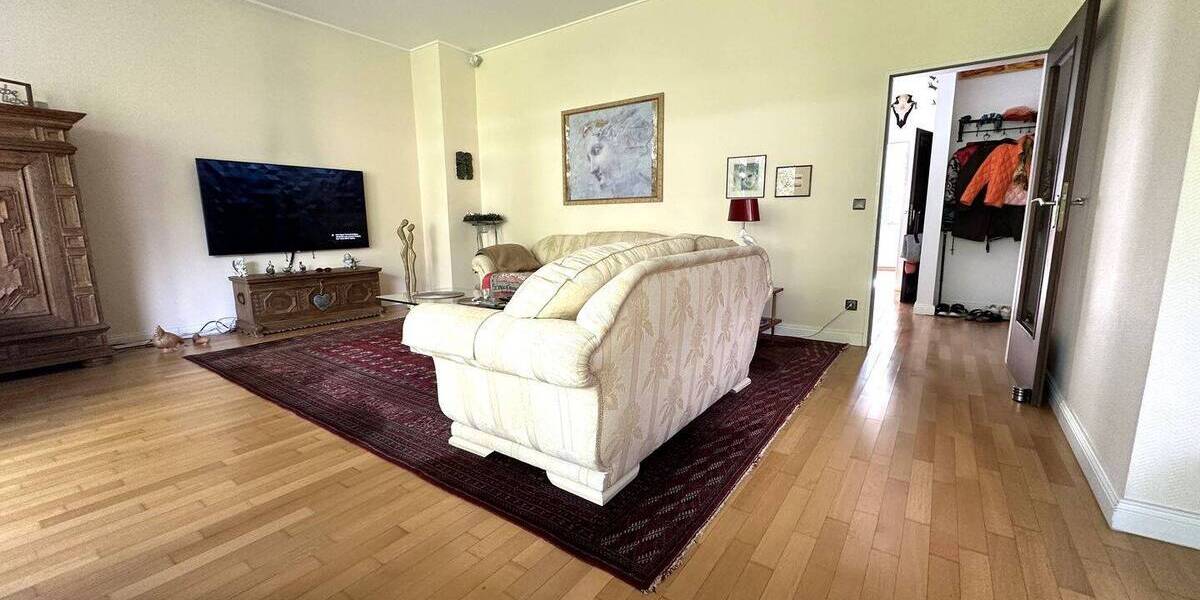 Etagenwohnung Düsseldorf Oberkassel - 4 Zimmer, 106 m&sup2;, 649.000&euro; | Angebot:26842324