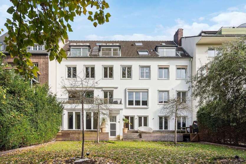 Haus zum Kaufen in Düsseldorf 7.900.000 € 550 m²