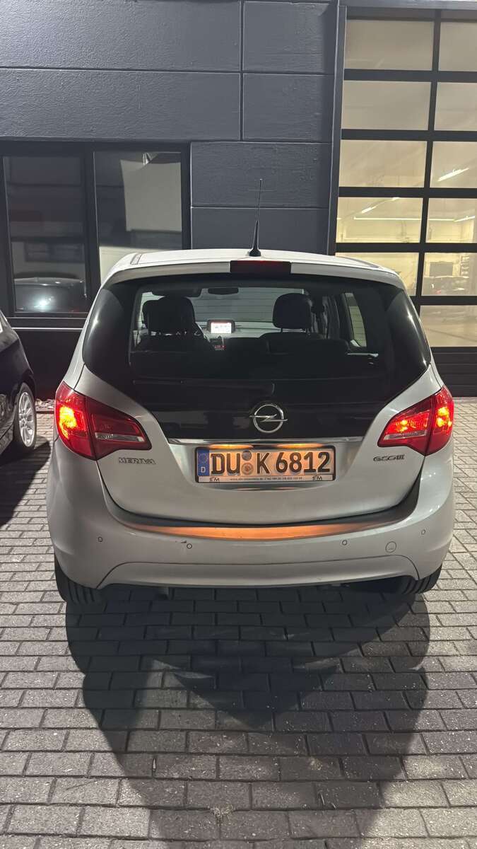 Opel Meriva 220.000 km 2.000 € Duisburg 47167