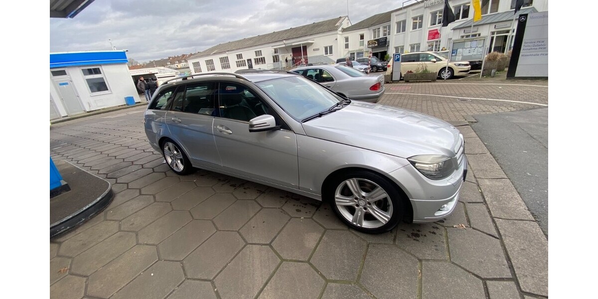 Mercedes-Benz C 350 185.000 km 8.000 &euro; Düsseldorf 40213