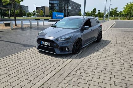 Ford Focus 83.000 km 27.650 &euro; Essen 45136