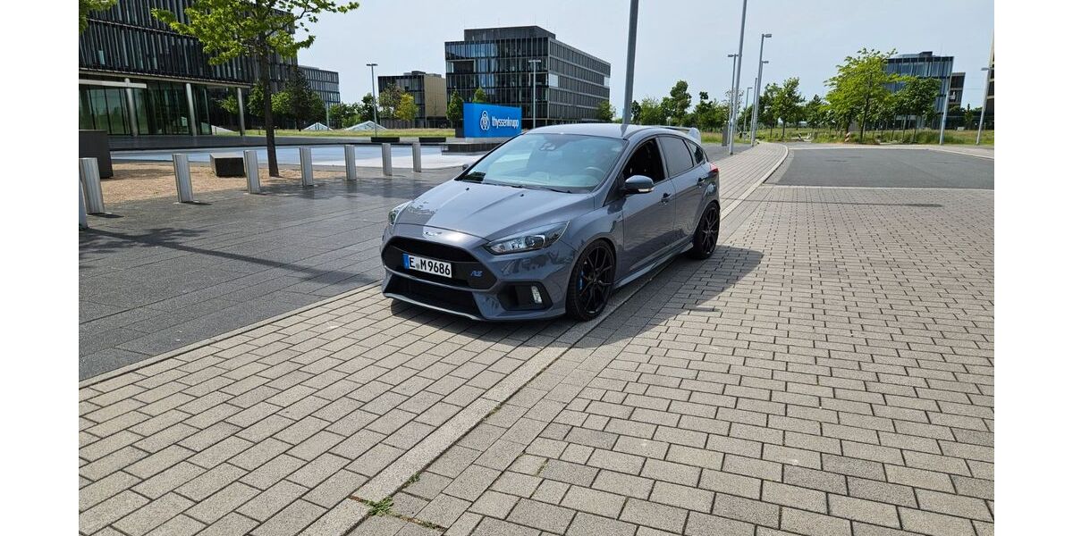 Ford Focus 83.000 km 27.650 &euro; Essen 45136