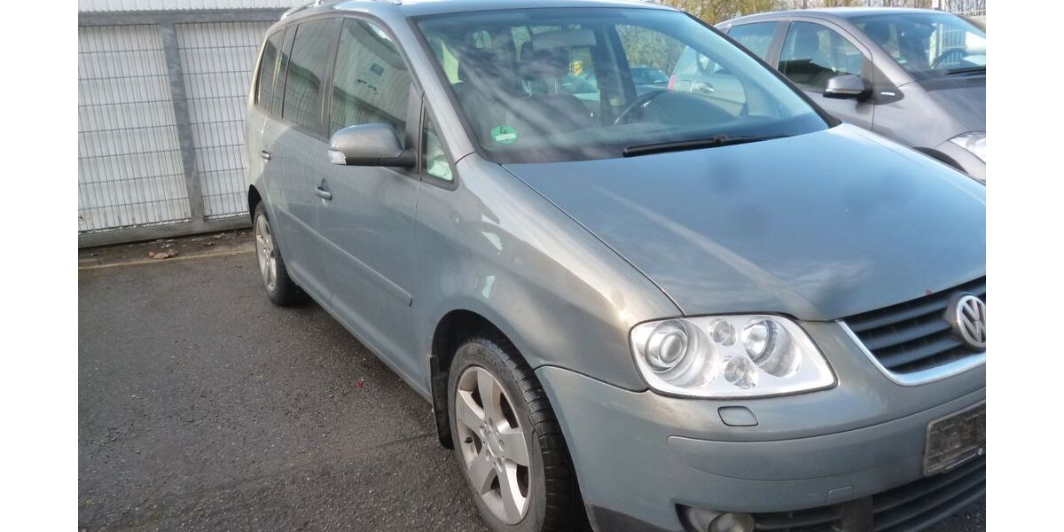 VW Touran 222.000 km 1.450 &euro; Bottrop 46238