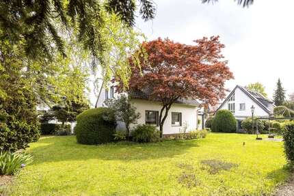 Haus Neuss Furth-Mitte - 5 Zimmer, 127 m&sup2;, 600.000&euro; | Angebot:26355533