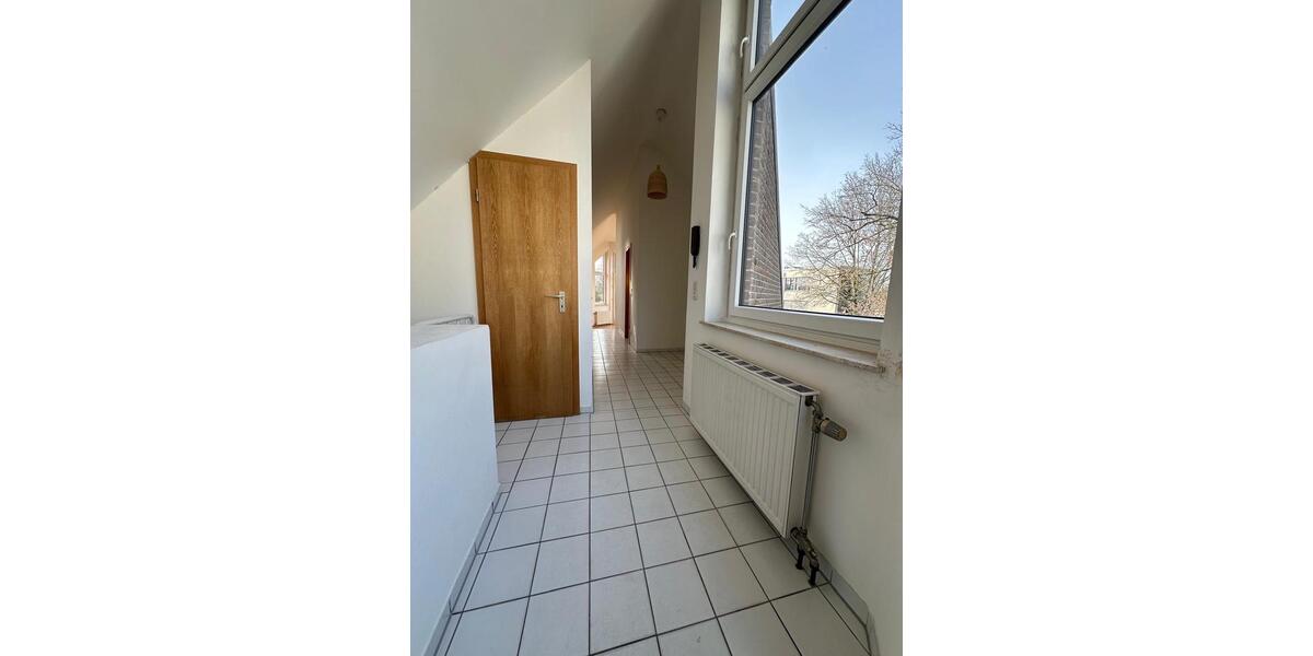 Dachgeschoßwohnung Neuss Gnadental - 2 Zimmer, 54 m&sup2;, 650&euro; | Angebot:25404219