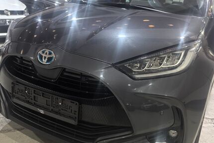 Toyota Yaris 21.485 km 17.800 &euro; Voerde 46562