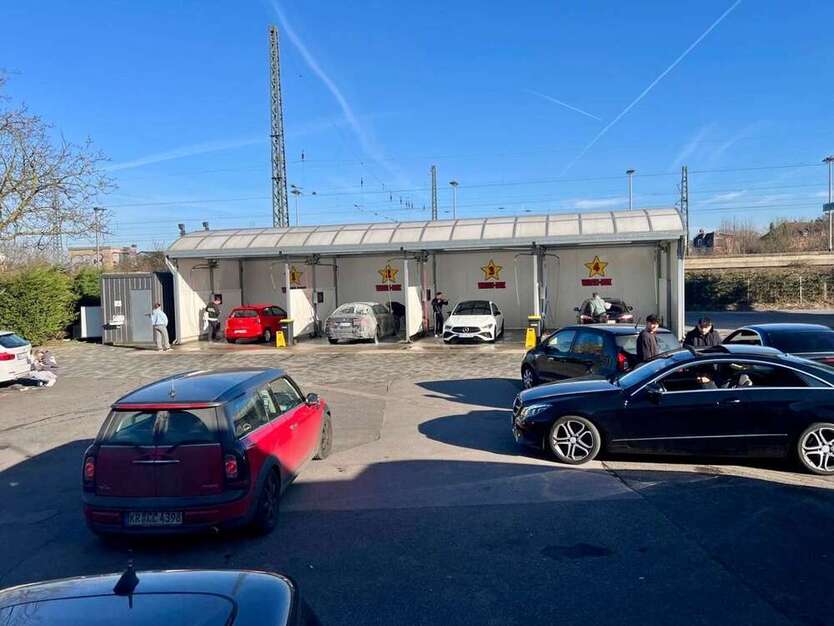 Halle in Krefeld 1.670.000 € 300 m²