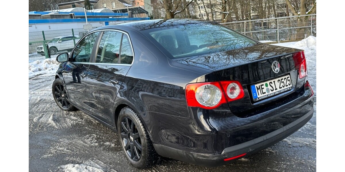 VW Jetta 100.000 km 6.000 € Velbert 42551