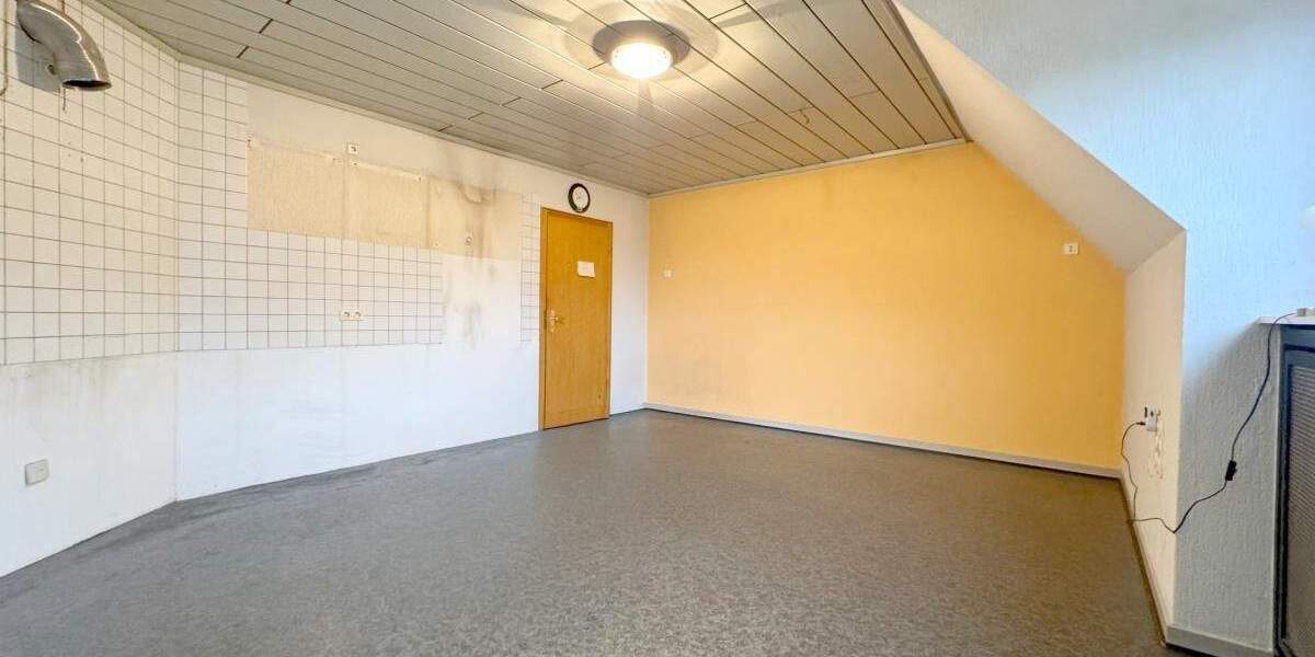 Mehrfamilienhaus, Wohnhaus Oberhausen Sterkrade-Nord - 9 Zimmer, 254 m&sup2;, 759.000&euro; | Angebot:25709919