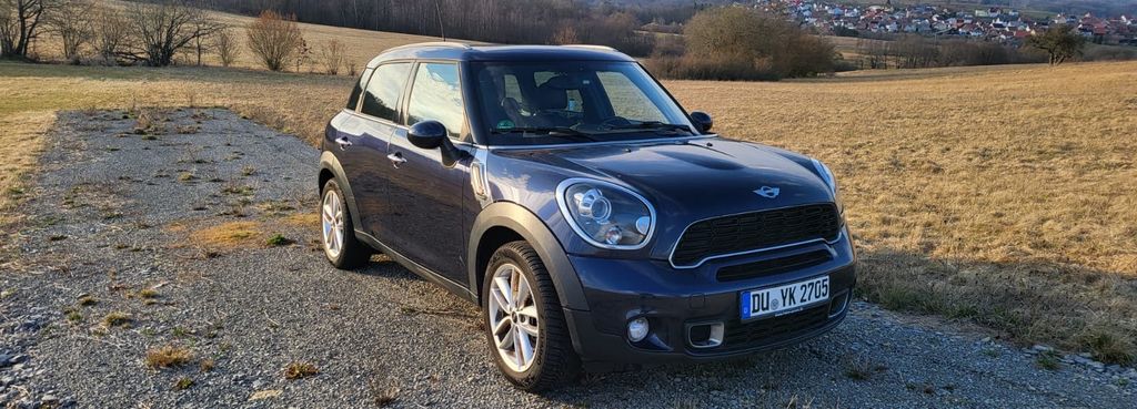 Mini Countryman S (Cooper) 123.000 km 8.300 &euro; Duisburg 47166