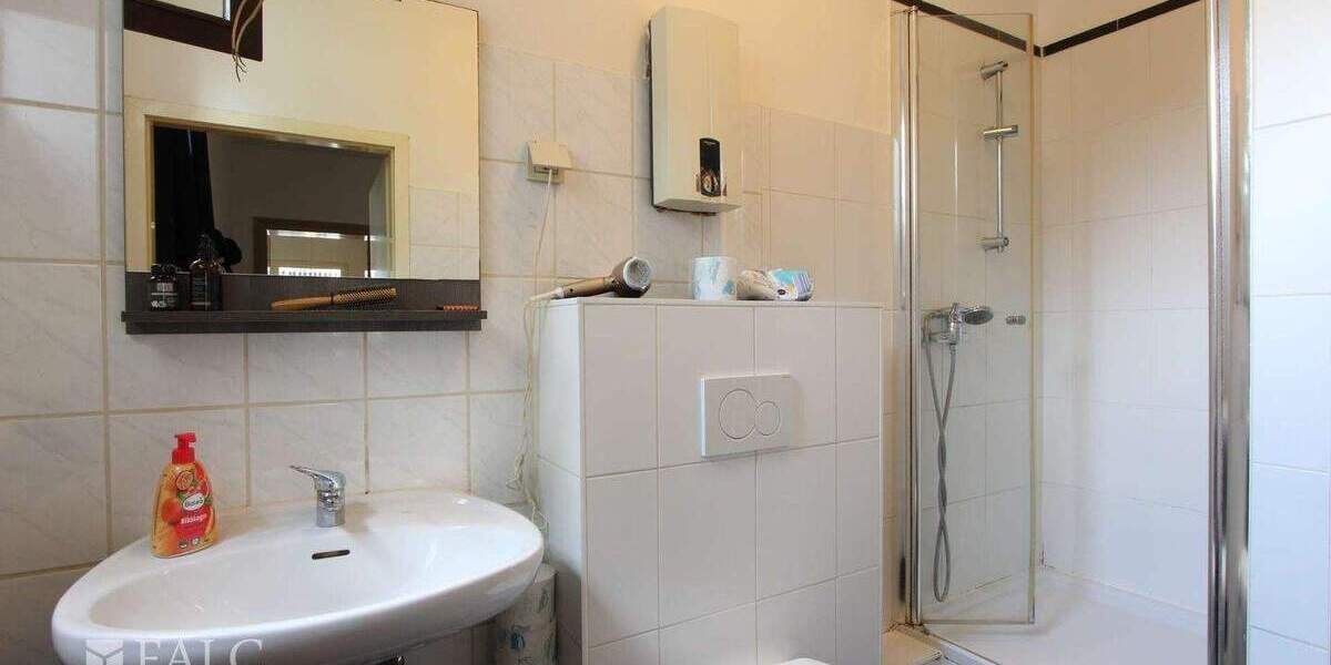 Reihenmittelhaus Oberhausen - Sterkrade Sterkrade-Mitte - 1 Zimmer, 300 m&sup2;, 369.000&euro; | Angebot:21504558