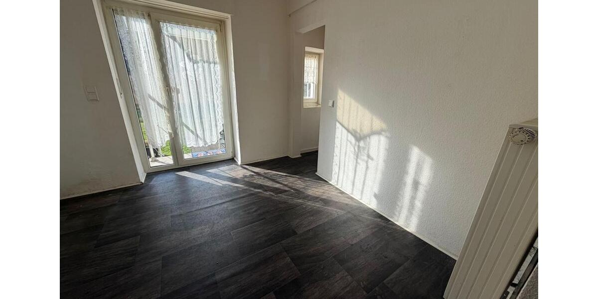 Erdgeschoßwohnung Gelsenkirchen Gelsenkirchen-West - 2.5 Zimmer, 75 m&sup2;, 750&euro; | Angebot:25511498