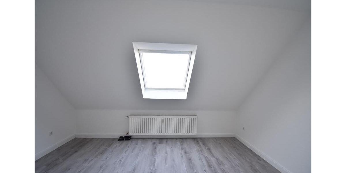 Dachgeschoßwohnung Duisburg Beeck - 2 Zimmer, 55 m&sup2;, 445&euro; | Angebot:17846157