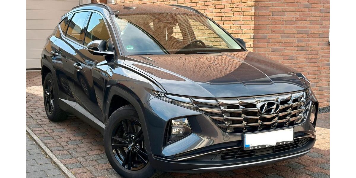 Hyundai TUCSON 73.000 km 21.990 &euro; Moers 47445