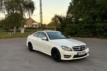 Mercedes-Benz C 250 289.000 km 10.500 &euro; Duisburg 47269