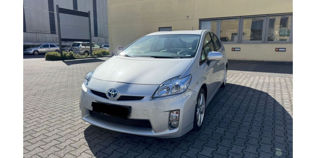 Toyota Prius 185.000 km 7.800 &euro; Essen 45143