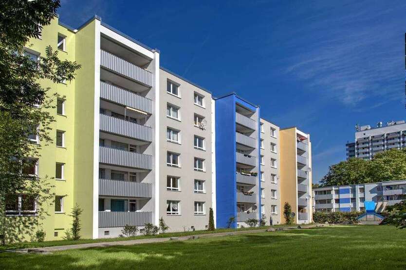 Wohnung zum Mieten in Düsseldorf 899 € 81.01 m²