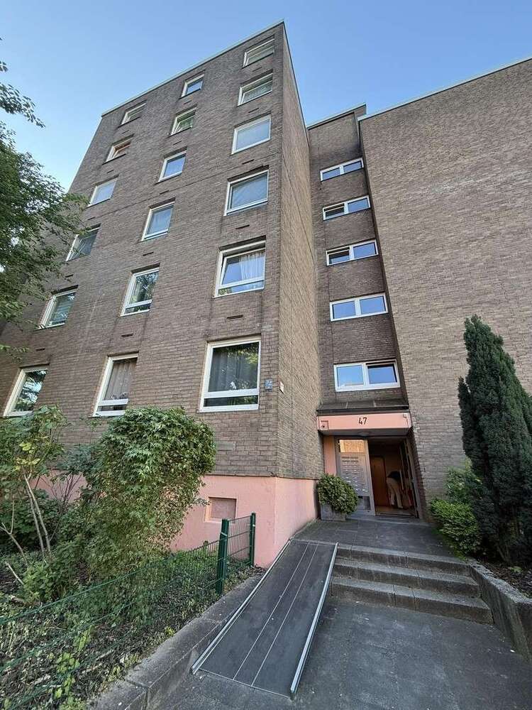 Wohnung zum Kaufen in Düsseldorf 284.420 € 78.18 m²