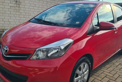 Toyota Yaris 234.402 km 3.990 &euro; Essen 45309