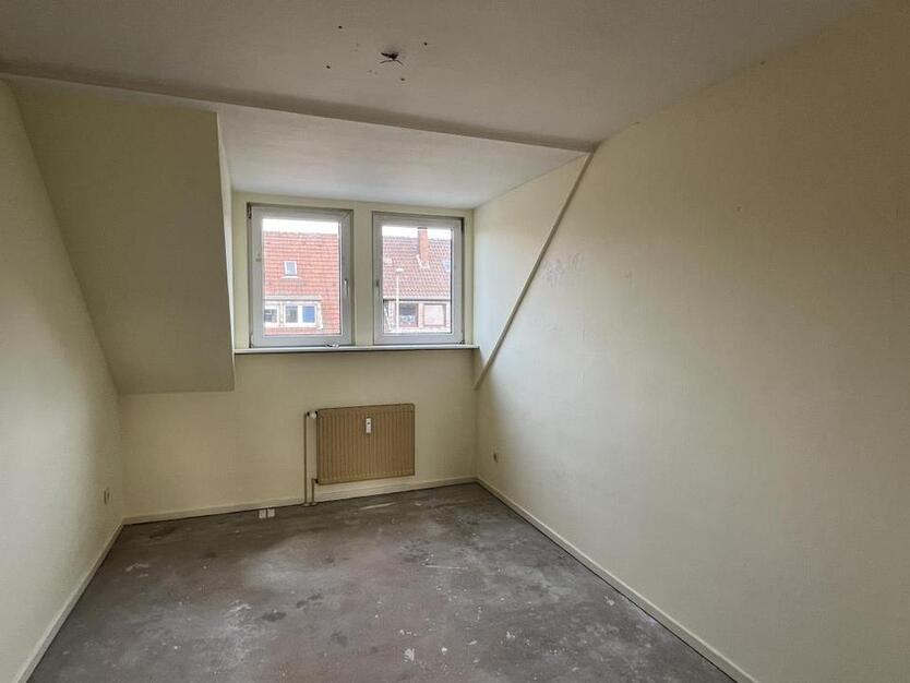 ~ Frisch renoviert + mit tollem Balkon ~ zimmer