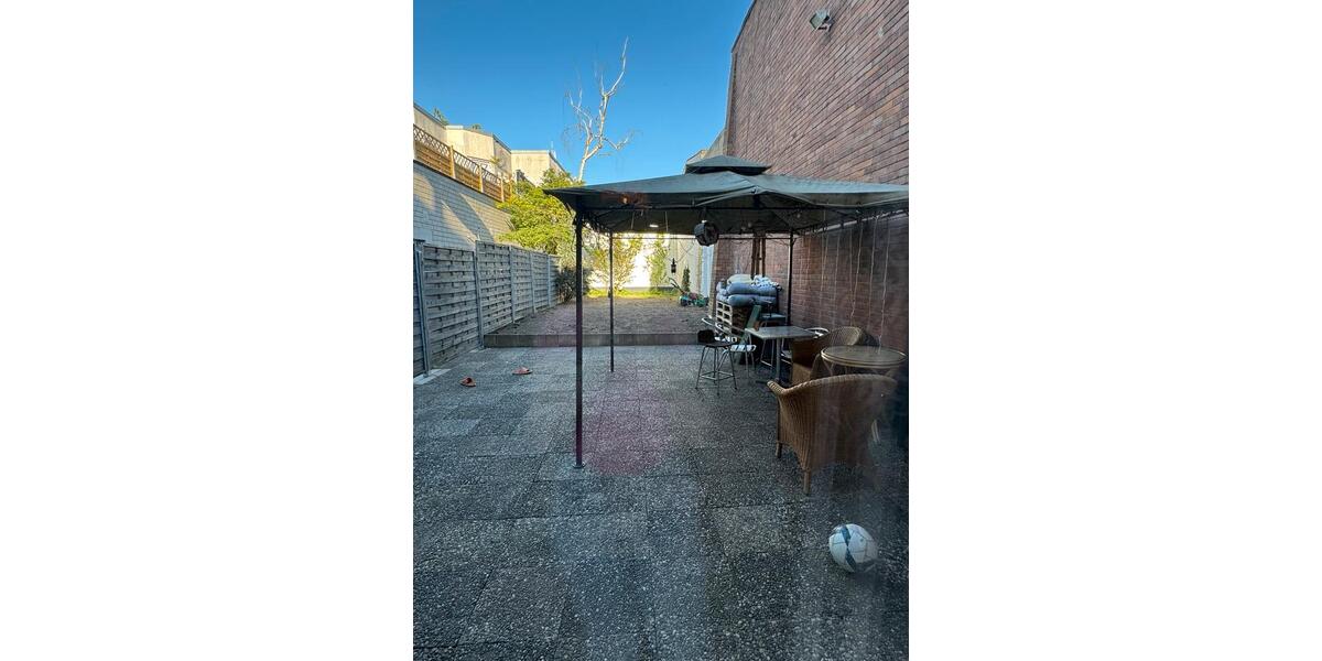 Erdgeschoßwohnung Krefeld - 4 Zimmer, 150 m&sup2;, 1.610&euro; | Angebot:26286786