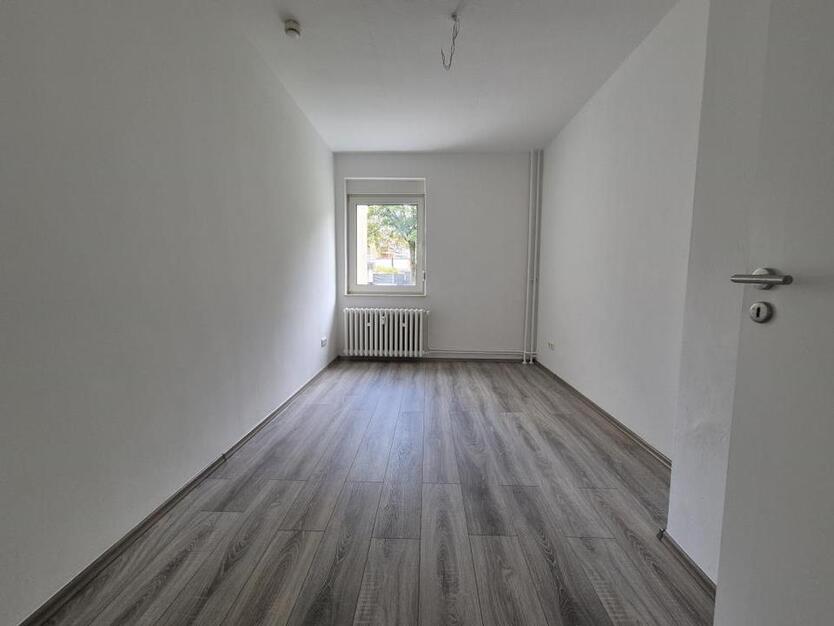 Helle 4-Zimmer-Wohnung mit Balkon! zimmer