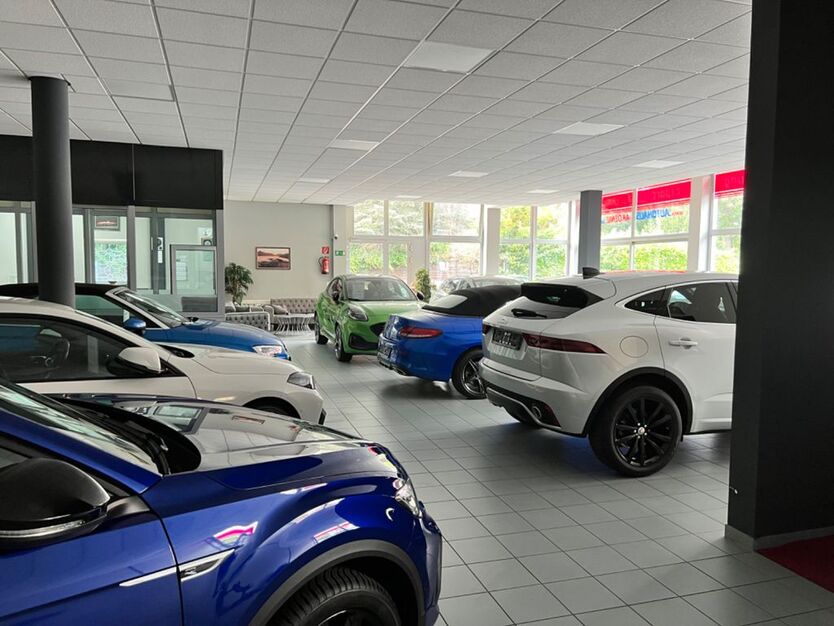 Ford Kuga 13.900 km 35.850 € Krefeld 47799