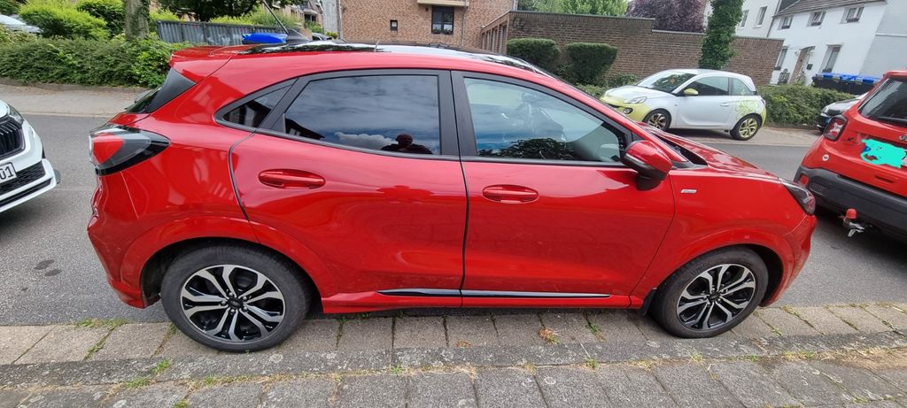 Ford Puma 56.900 km 14.800 &euro; Krefeld 47829