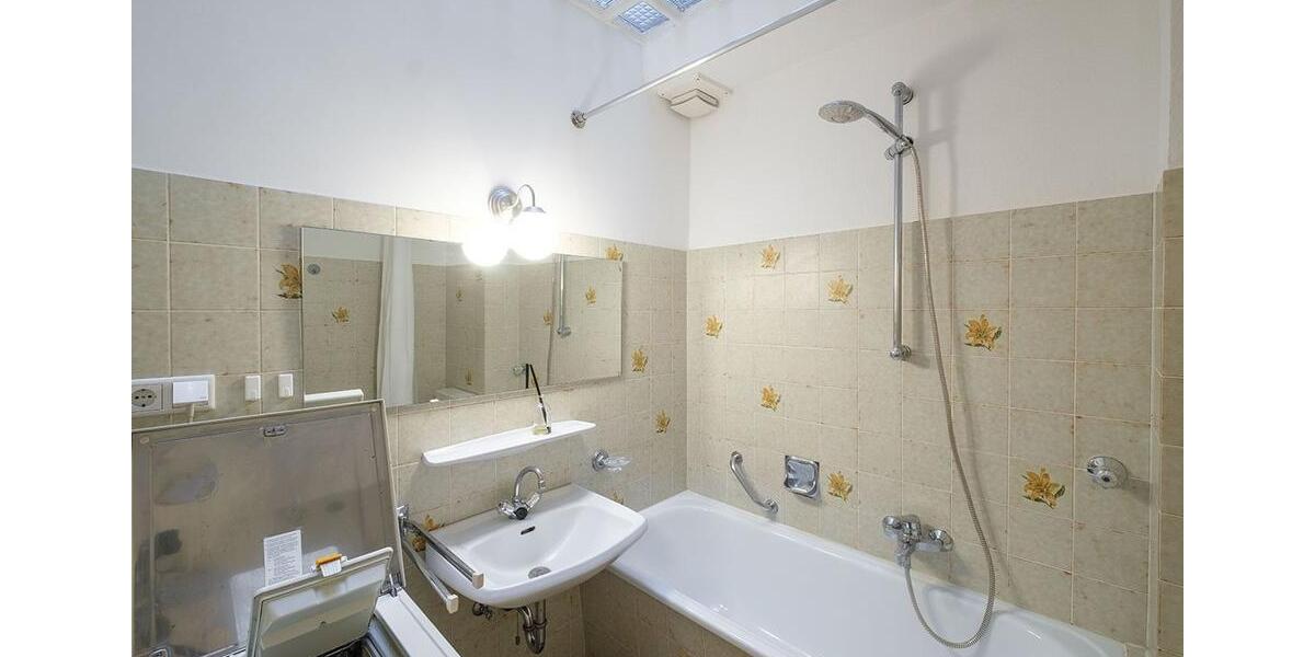 Erdgeschoßwohnung Düsseldorf Stadtbezirk 2 - 2 Zimmer, 43 m&sup2;, 715&euro; | Angebot:26222322