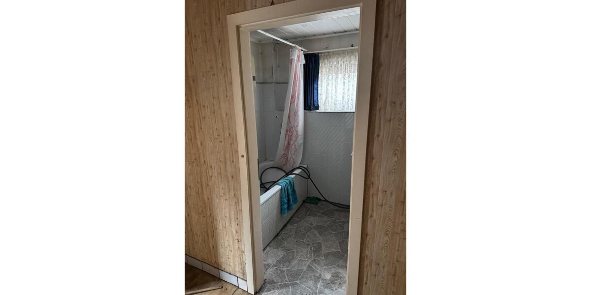 Doppelhaushälfte Duisburg Rheinhausen - 4 Zimmer, 90 m&sup2;, 220.000&euro; | Angebot:25087979